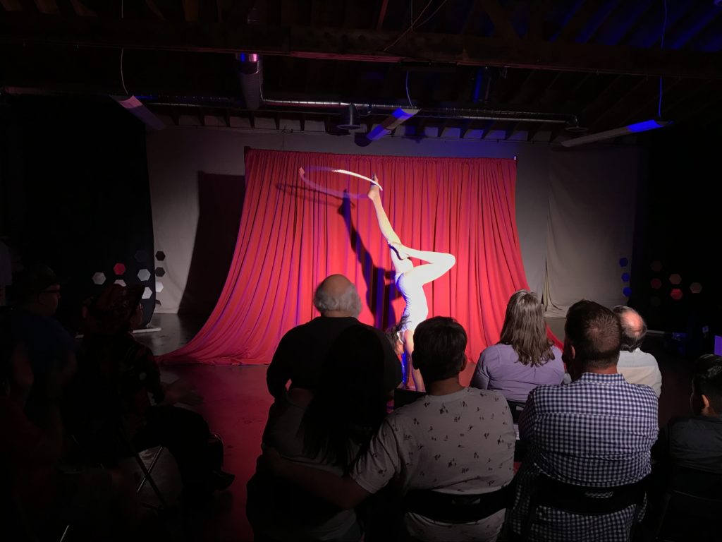 hula hoop act