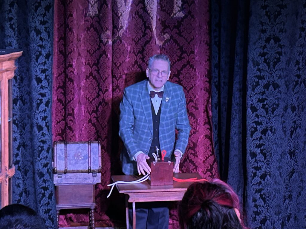 hidden wonders magic show