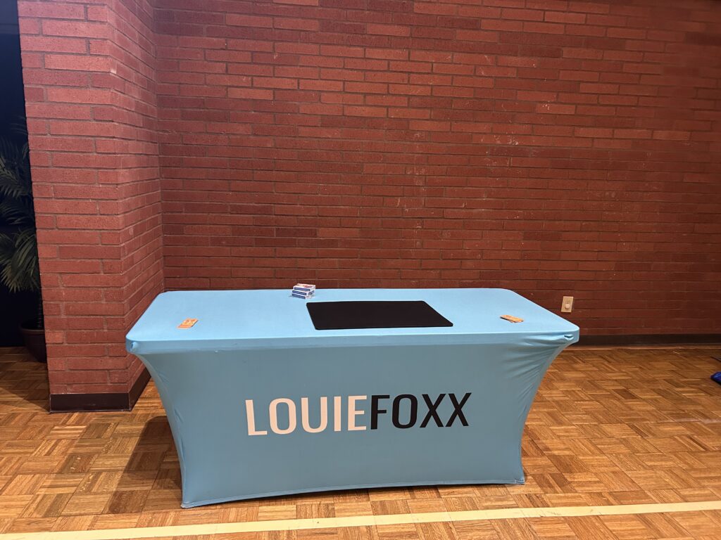 close up magic station