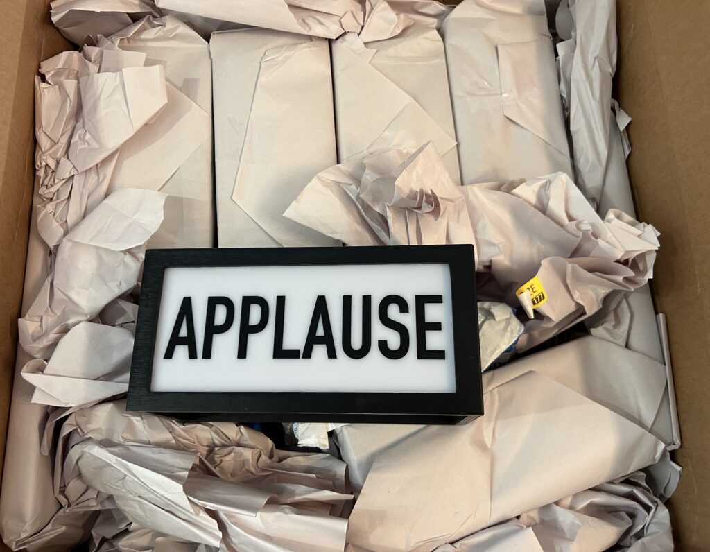 applause please 2: the encore