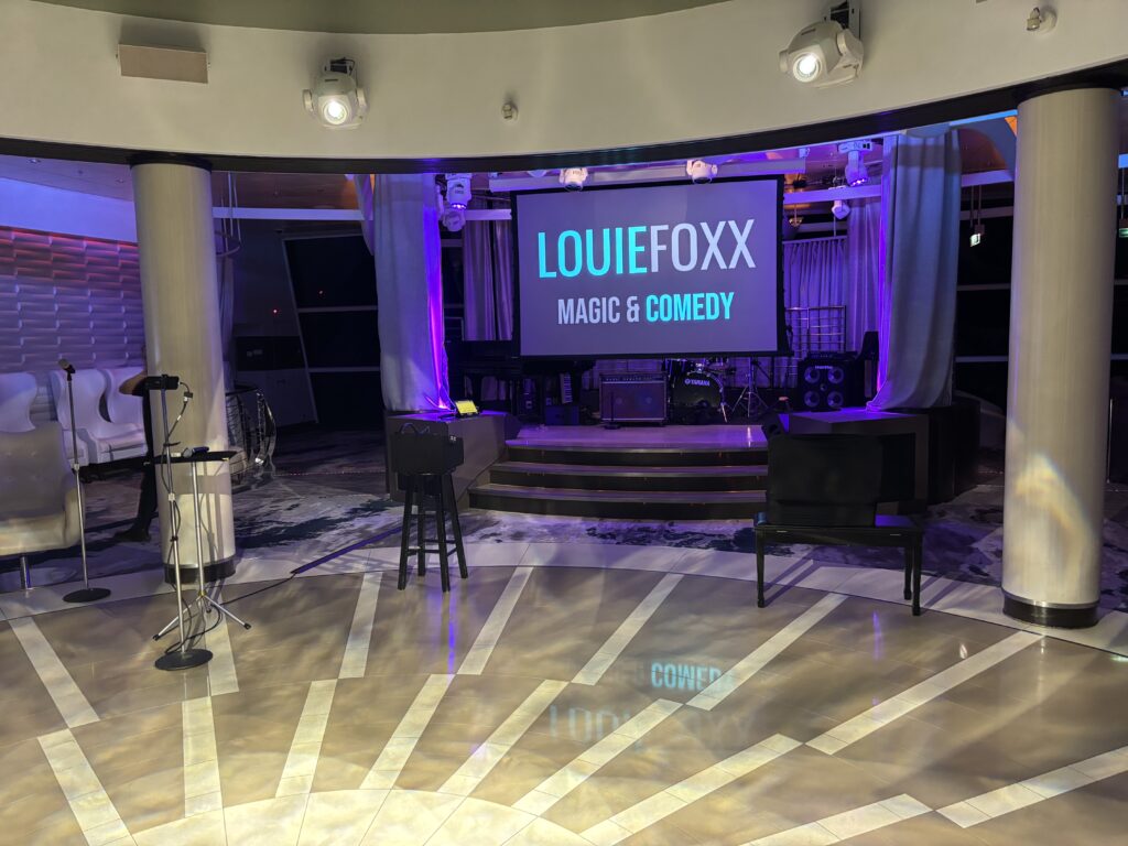 magic show in cruise ship lounge