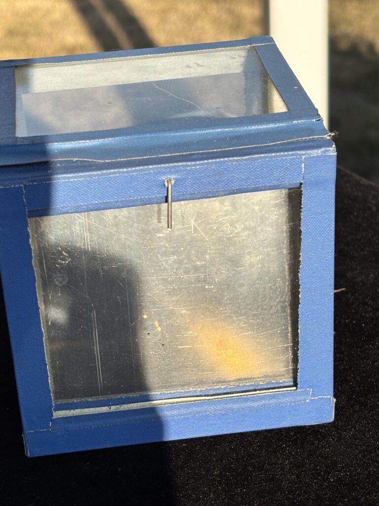 magic clear box with blue edges